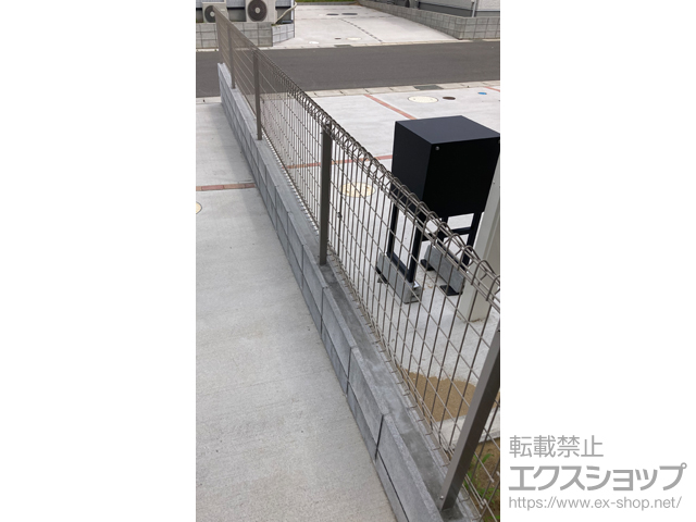 千葉県四街道市ののフェンス・柵 メッシュフェンス G10-R　自由柱 施工例