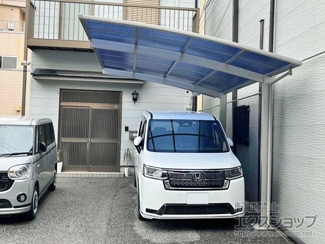 兵庫県神戸市のYKKAPのカーポート アリュース 積雪〜20cm対応 施工例