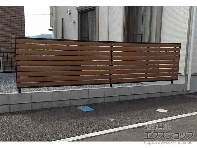 栃木県鹿沼市ののフェンス・柵 シャトレナII 2型　フリー支柱タイプ 施工例