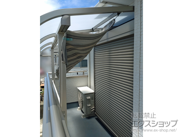 埼玉県入間市のLIXIL リクシル（トステム）の窓シャッター 【特注】リフォームシャッター 手動式 標準タイプ *ボックス下げ納まり 施工例