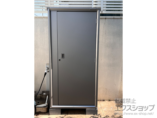 東京都杉並区のの物置・屋外倉庫 エスモ 一般型 815×537×1614 ドアタイプ ESF-0805D-SS 施工例