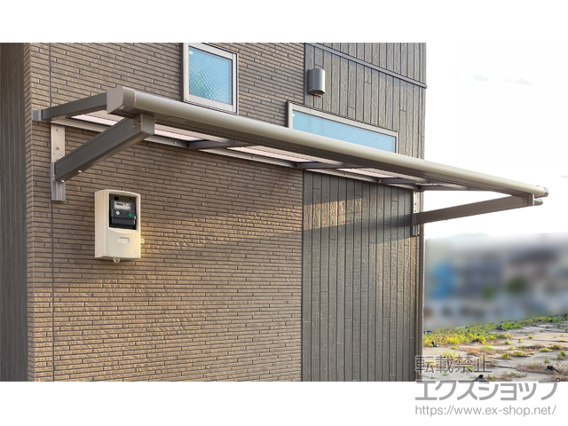 東京都江戸川区ののテラス屋根 スピーネ F型 ルーフタイプ 単体 積雪〜20cm対応 施工例