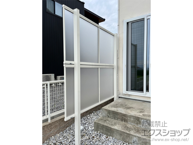 愛知県蒲郡市ののフェンス・柵 シンプレオフェンスP1F型 目隠しポリカパネル 2段支柱 自立建て用 施工例