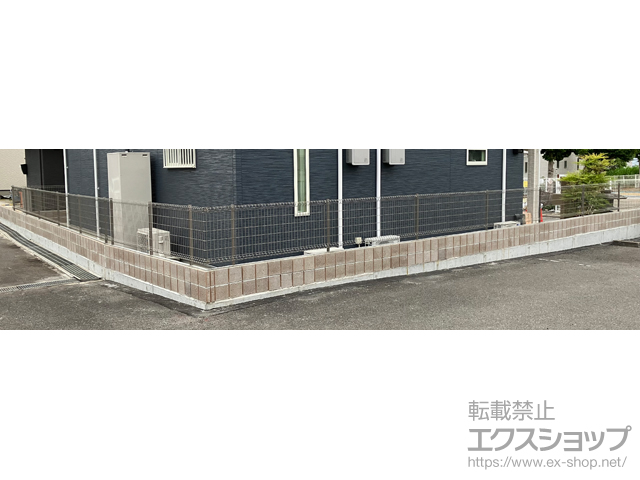奈良県天理市ののフェンス・柵 ハイグリッドフェンスN8型 フリーポールタイプ 施工例