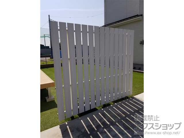 群馬県佐波郡玉村町ののフェンス・柵 タテイタスタイル 120サイズ（隙間20mm）高尺タイプ 施工例
