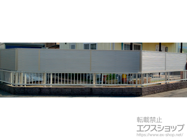 宮城県仙台市ののフェンス・柵 ミエーネフェンス 目隠しルーバータイプ 2段支柱 自立建て用※上段のみ設置 施工例