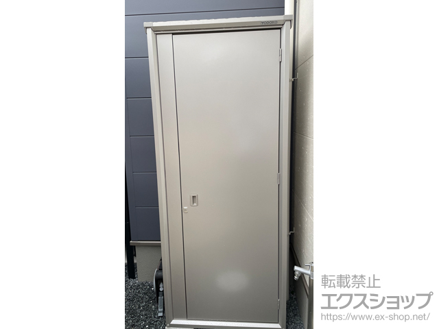 京都府宇治市のの物置・屋外倉庫 エスモ 一般型 815×537×1914 ドアタイプ（ESF-0805A） ESF-0805A-SS 施工例