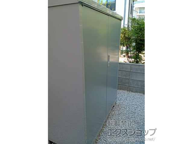 徳島県徳島市のの物置・屋外倉庫 アイビーストッカー 1320×755×1603(BJX-137D) BJX-137D-PS 施工例