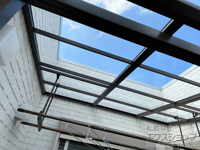 大阪府岸和田市ののバルコニー・ベランダ屋根 スピーネ F型 屋根タイプ 単体 積雪〜20cm対応 施工例