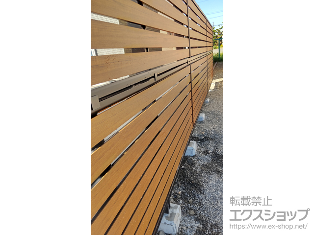 北海道札幌市ののフェンス・柵 モクアルフェンス 横板タイプ 2段支柱 自立建て用 施工例
