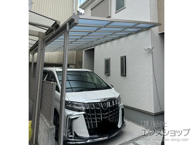 大阪府八尾市のYKKAPのテラス屋根 ソラリア F型 テラスタイプ 単体 積雪～20cm対応 施工例