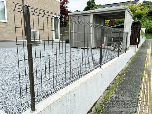 岩手県滝沢市ののフェンス・柵 ハイグリッドフェンスUF8型 フリーポールタイプ 施工例