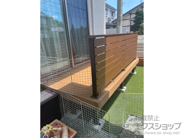 宮城県仙台市ののウッドデッキ リウッドデッキ 200＋ルシアスデッキフェンスA01型＜横板格子タイプ＞ 施工例