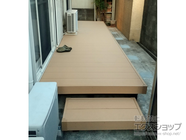 大阪府富田林市ののウッドデッキ リウッドデッキ 200＋独立式リウッドステップ2型×2セット 施工例