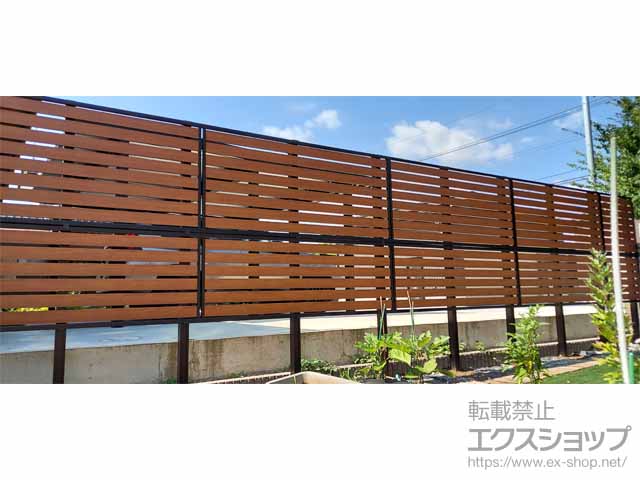 富山県富山市ののフェンス・柵 モクアルフェンス 横板タイプ 2段支柱 自立建て用 施工例