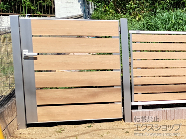 千葉県木更津市のの門扉 ルシアス門扉W03型 横スリット 片開き 複合カラー 門柱使用 施工例
