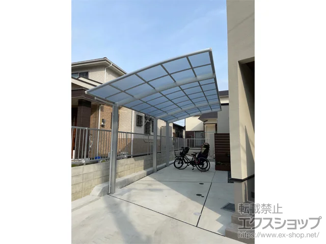福岡県福岡市のLIXIL(リクシル)のカーポート ネスカR (ラウンドスタイル) 延長 積雪〜20cm対応 施工例