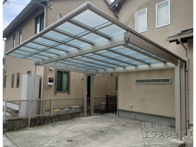 高知県南国市ののカーポート エフルージュツインEX FIRST 後方支持タイプ 積雪〜20cm対応+着脱式サポート柱 施工例