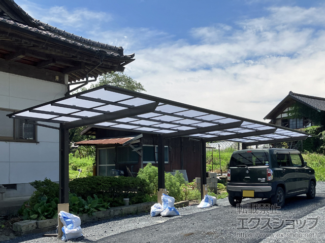 栃木県芳賀郡益子町ののカーポート ソリッドポート 縦連棟 積雪〜20cm対応 施工例