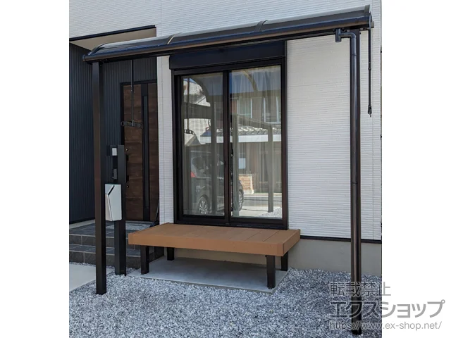 佐賀県唐津市のの物置・収納・屋外倉庫、テラス屋根、ウッドデッキ、カーポート ソラリア R型 テラスタイプ 単体 積雪～20cm対応+吊り下げ式上下可動物干し 着脱機能なし 施工例