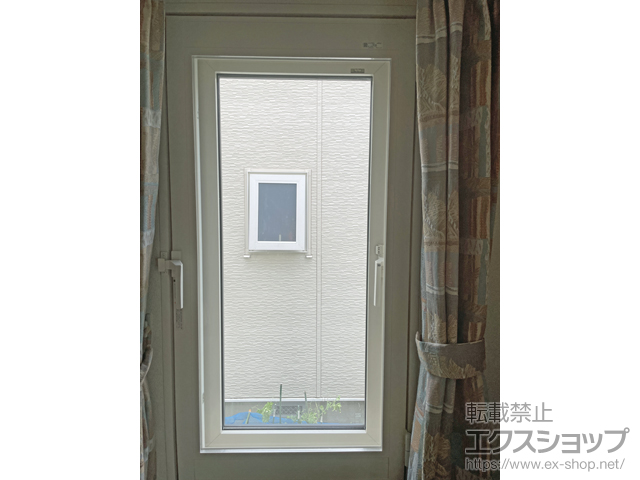 北海道札幌市のの二重窓（内窓） インプラス 開き窓 外観右吊元 施工例