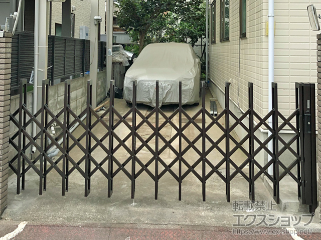 東京都府中市ののカーゲート トリップゲートII N型 ノンキャスター 片開き　32S 施工例