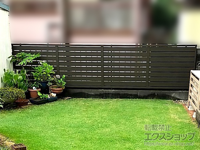 埼玉県入間市ののフェンス・柵 モクハイフェンス アルミ色タイプ　フリーポールタイプ 施工例