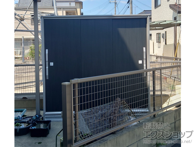 兵庫県高砂市のの物置・屋外倉庫 エスモ 一般型 2100×924×1913 ESF-2109A-WE 施工例