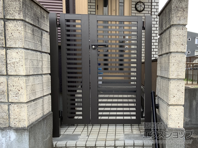 千葉県千葉市のの門扉 【特注】開き門扉AB YR3型 親子開き　柱使用 施工例
