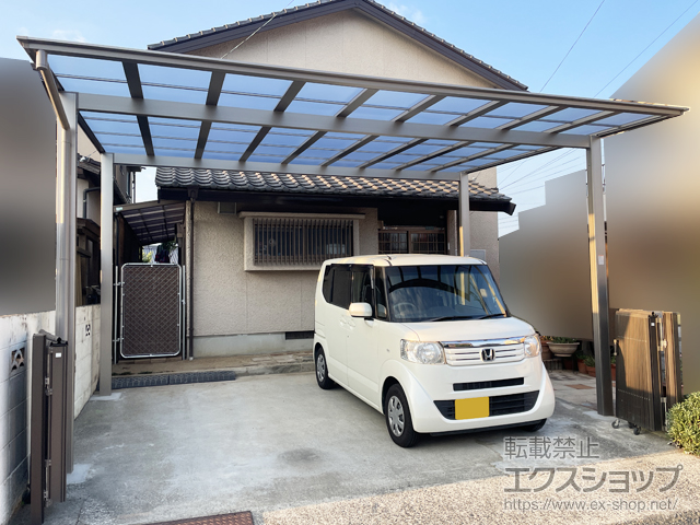 愛媛県松山市ののカーポート、フェンス・柵 フーゴF (フラットスタイル) ワイド 積雪〜20cm対応 施工例