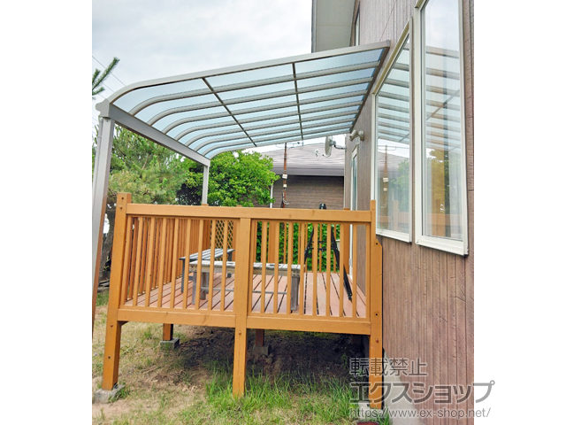秋田県にかほ市ののテラス屋根 ソラリア R型 1500 テラスタイプ 単体 積雪〜50cm対応 施工例
