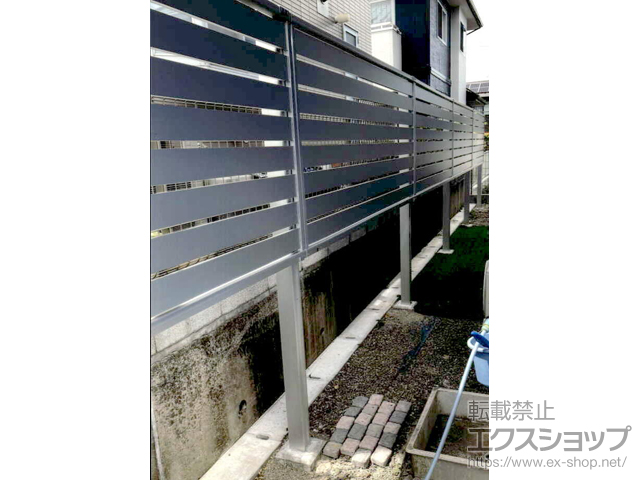 宮城県仙台市ののフェンス・柵 シンプレオフェンスSY1F型 横半目隠し 上段のみ設置 自立建て用 施工例
