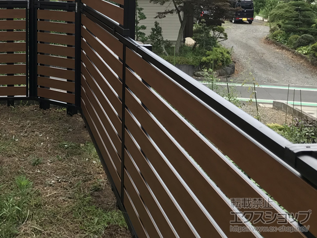 東京都西多摩郡瑞穂町ののフェンス・柵 モクアルフェンス 横板タイプ 自由柱施工 施工例
