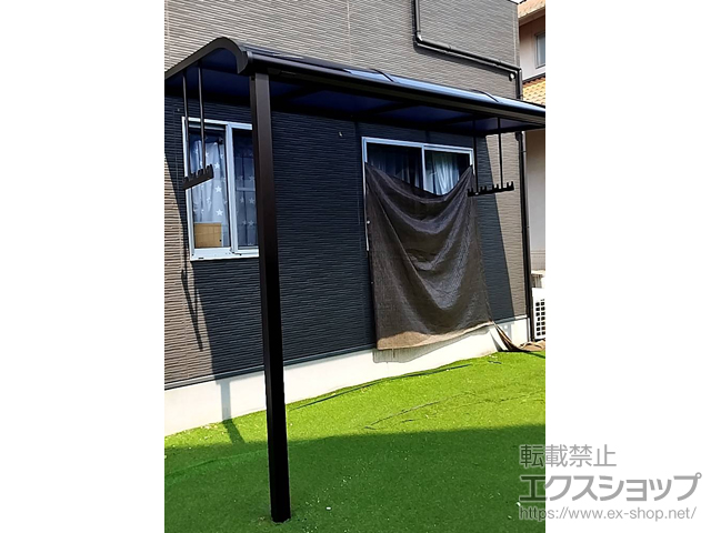 大分県大分市ののテラス屋根 ソラリア R型 テラスタイプ 単体 積雪〜20cm対応＋吊り下げ式固定物干しセット 施工例
