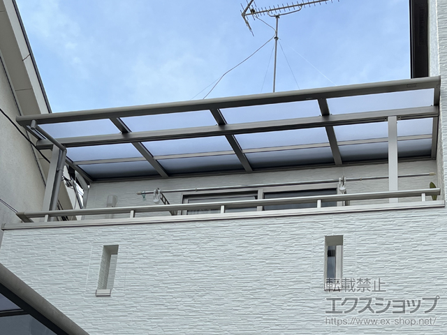 東京都武蔵村山市ののバルコニー・ベランダ屋根 スピーネ F型 屋根タイプ 単体 積雪〜20cm対応 施工例