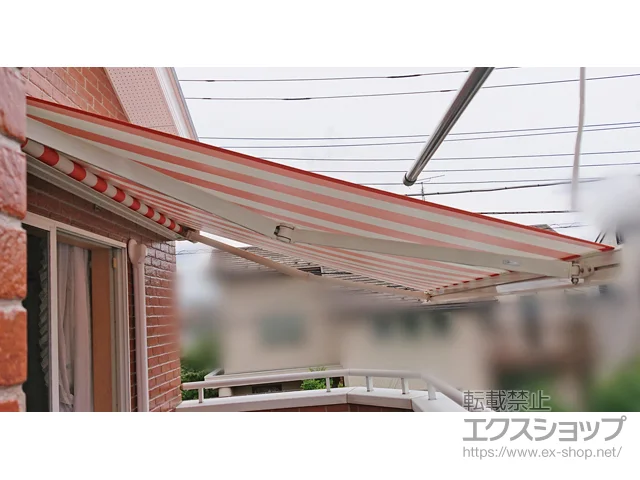 埼玉県川口市のLIXIL リクシル（トステム）のオーニング・サンシェード・日よけ 彩風 あやかぜ C型 手動式 施工例
