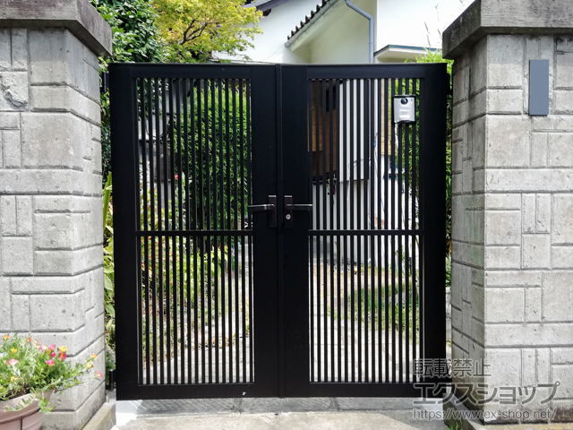神奈川県横浜市のの門扉 開き門扉AB TR1型 両開き　柱使用 施工例