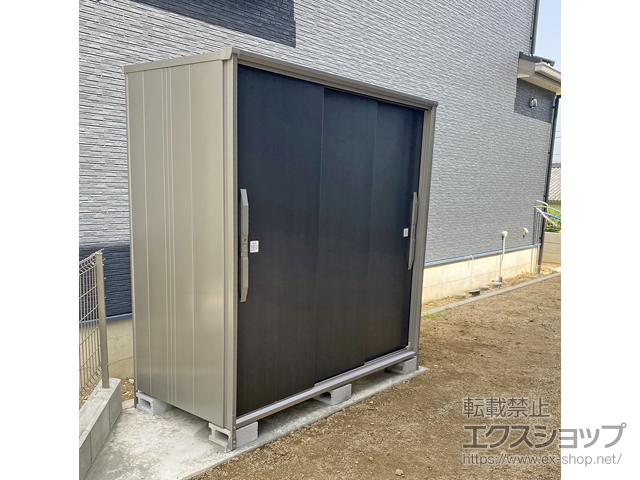 大阪府堺市のの物置・屋外倉庫 エスモ 一般型 1950×924×1913（ESF-1909A） ESF-1909A-WE 施工例