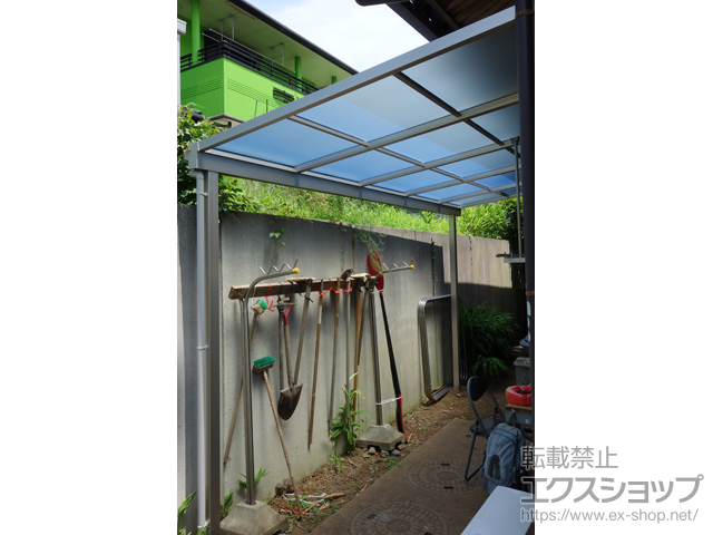 茨城県つくば市ののテラス屋根 ソラリア F型 テラスタイプ 単体 積雪〜20cm対応＋吊り下げ式物干し 施工例