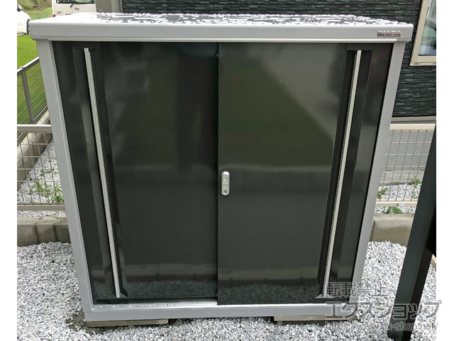 熊本県熊本市のの物置・屋外倉庫 シンプリー 一般型 1320×755×1303 MJX-137C-P-EB 施工例