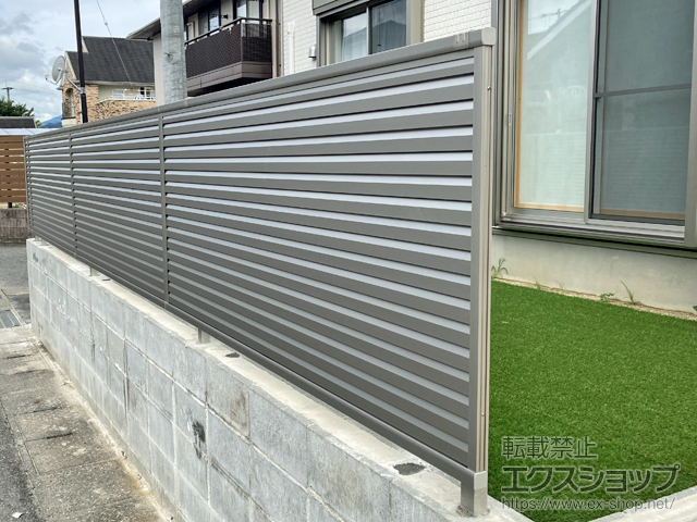 佐賀県佐賀市ののフェンス・柵 ミエーネフェンス 目隠しルーバータイプ　自由柱施工 施工例