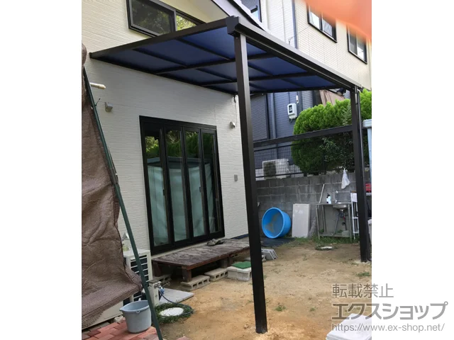 愛知県豊田市のYKKAPのテラス屋根 ソラリア F型 テラスタイプ 単体 積雪～20cm対応 施工例