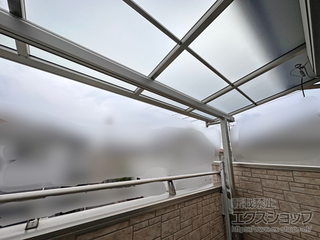 愛知県一宮市ののバルコニー・ベランダ屋根 ソラリア F型 屋根タイプ 単体 積雪〜20cm対応 施工例