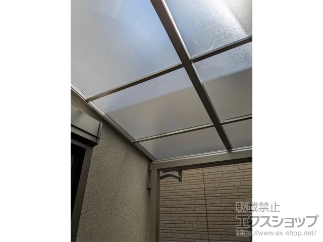 神奈川県川崎市のYKKAPのバルコニー・ベランダ屋根 ソラリア F型 屋根タイプ 単体 積雪～20cm対応 施工例