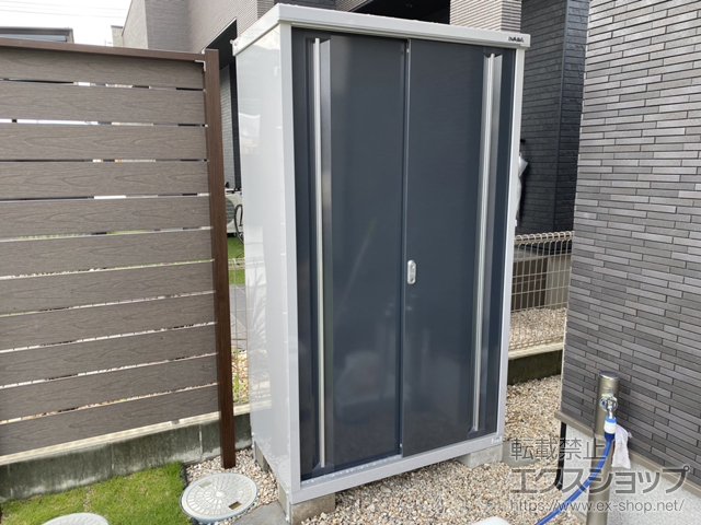 佐賀県佐賀市のの物置・屋外倉庫 シンプリー 一般型 1100×615×1903 MJX-116E-P-CG 施工例