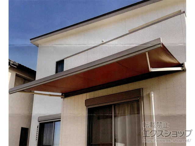 岐阜県岐阜市のLIXIL リクシル（トステム）のオーニング・サンシェード・日よけ 彩風 あやかぜ S型 手動式 施工例