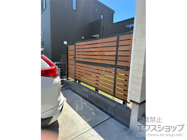 千葉県八街市ののフェンス・柵 モクアルフェンス 横板タイプ 2段支柱 自立建て用 施工例