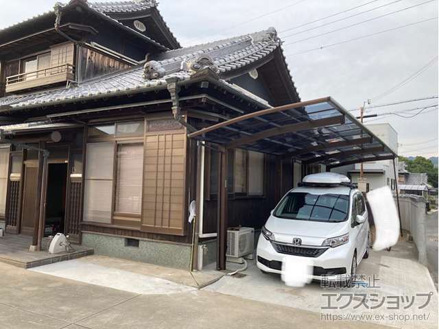 和歌山県和歌山市ののカーポート プレシオスポート 縦連棟 積雪〜20cm対応＋着脱式補助柱 施工例