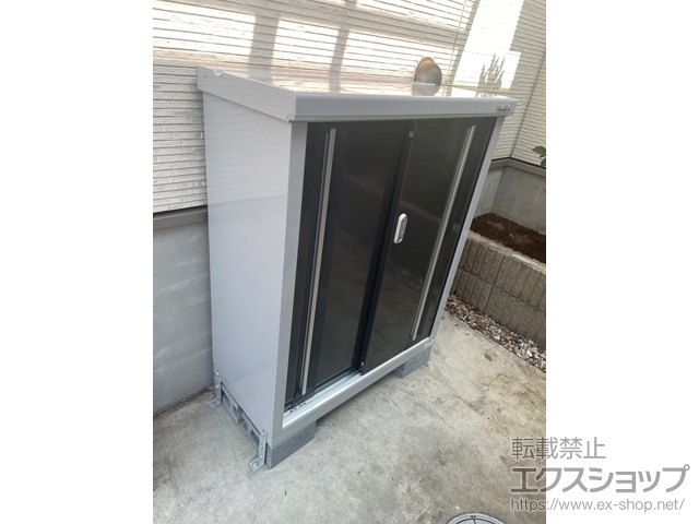 埼玉県新座市のの物置・屋外倉庫 シンプリー 一般型 900×415×1103 MJX-094B-EB 施工例