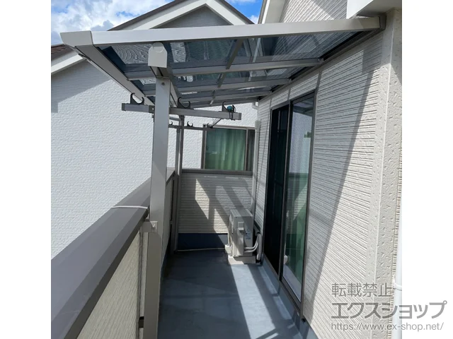 静岡県藤枝市のYKKAPのバルコニー・ベランダ屋根 ソラリア F型 屋根タイプ 単体 積雪～20cm対応 施工例